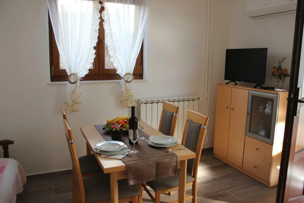 Apartmani Polonijo Nada Krk Town