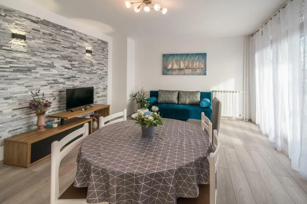 Apartmani Polonijo Nada Krk Town 0*,  Kroatien
