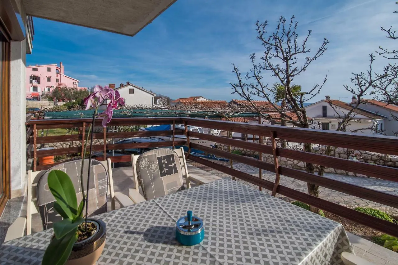 Apartment Apartmani Polonijo Nada Krk Town Kroatien